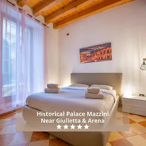 Appartamento Historic Center View-2 Minutes From Arena & Juliet's House- Mazzini Palace
